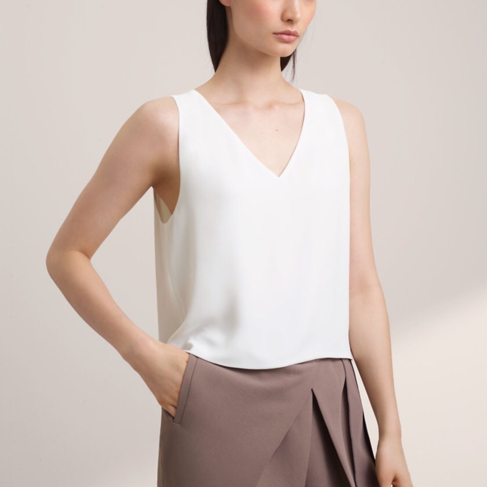 White Silk Aritzia Babaton Crop Tank